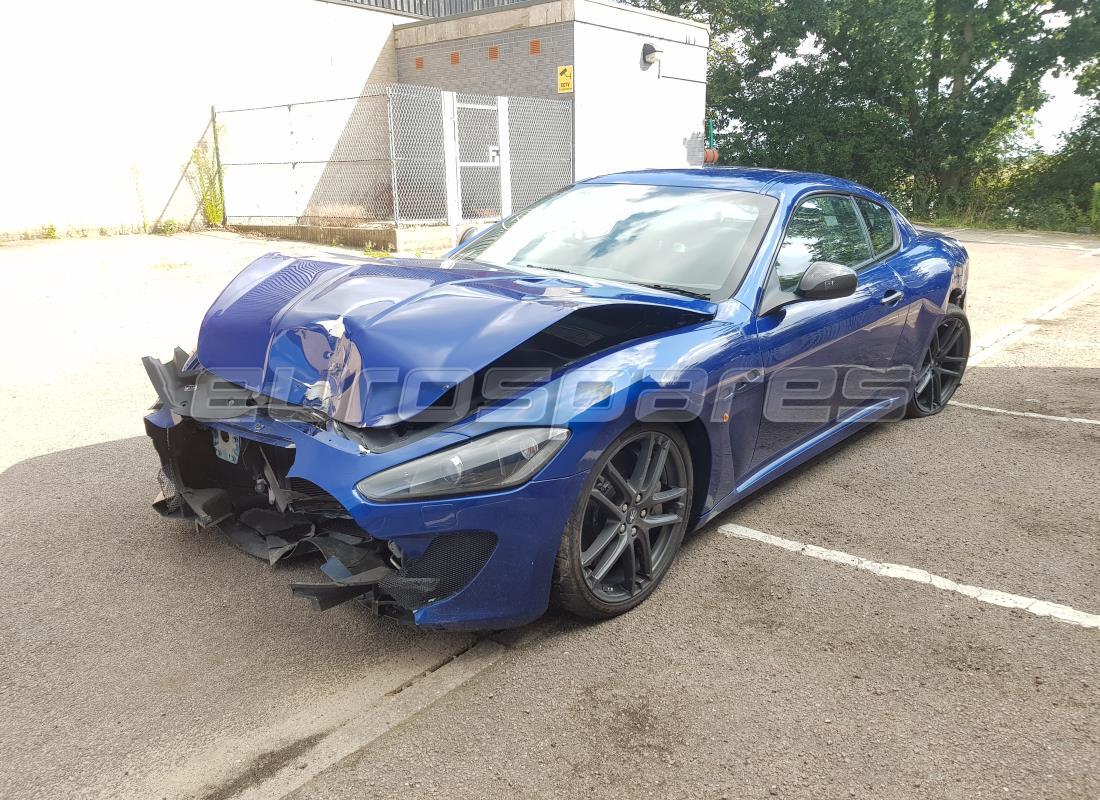 Maserati Granturismo MC Stradale (2011) se prépare à être démonté pour pièces à Eurospares