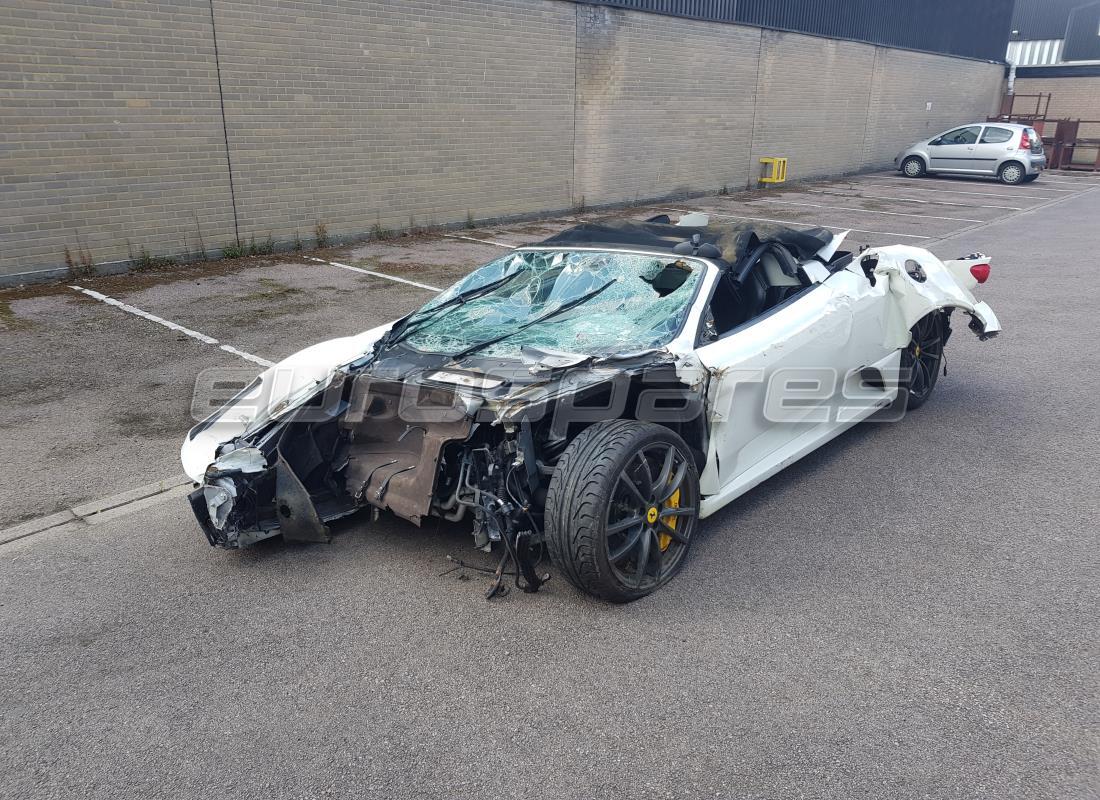 Ferrari F430 La Scuderia Spider 16M (RHD) se prépare à être démontée pour les pièces chez Eurospares