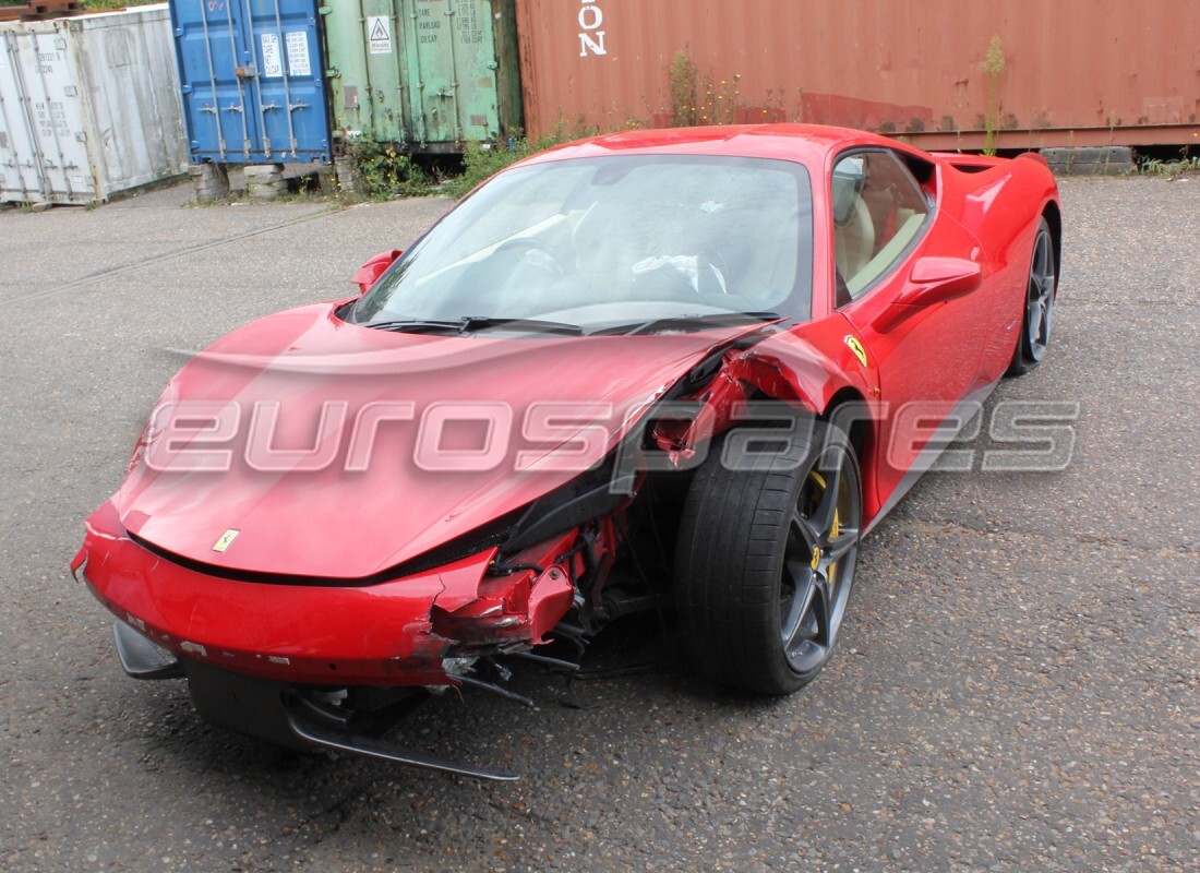 Ferrari 458 L'Italie (Europe) se prépare à être démontée pour les pièces à Eurospares