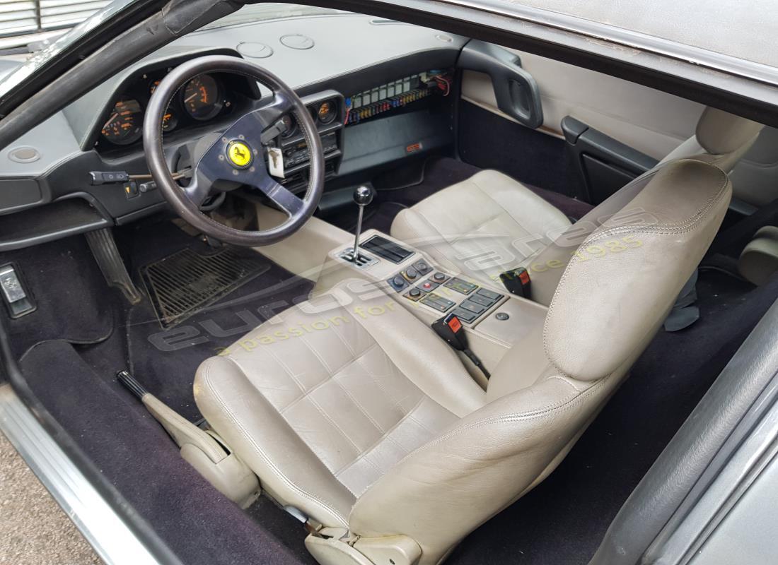 Ferrari 328 (1985) avec 20,317 kilomètres, en préparation pour le break #9