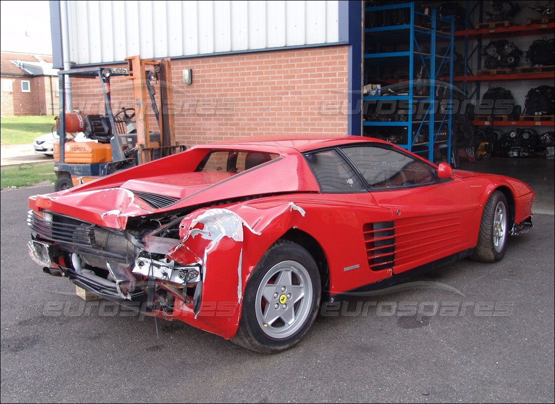 Ferrari Testarossa (1990) avec 18,584 miles, en préparation pour le break #5