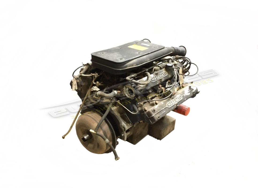 UTILISÉ Maserati V8 4.9 QTP. MOTEUR . NUMÉRO DE PIÈCE MENG049 (1)