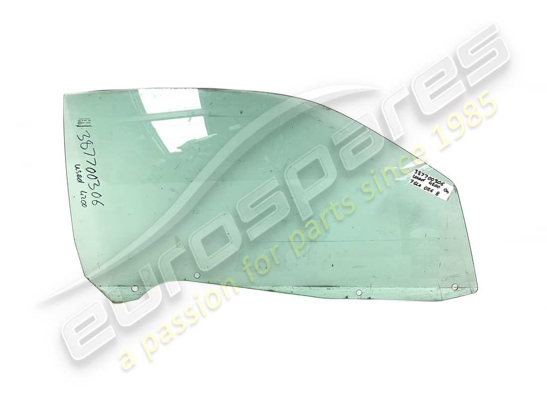 UTILISÉ Maserati VITRE DE PORTE DROITE M338 . NUMÉRO DE PIÈCE 387700306 (1)