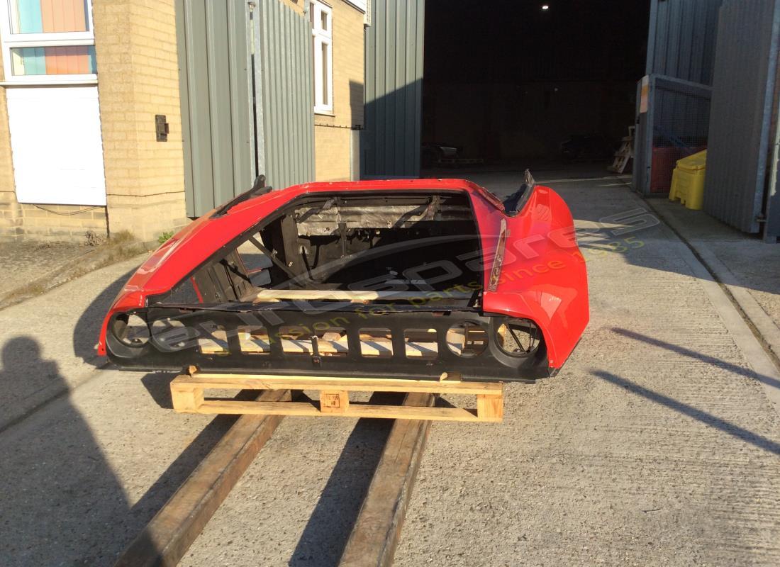utilisé ferrari arrière complet - valable pour spider. numéro de pièce eap1084933 (1)
