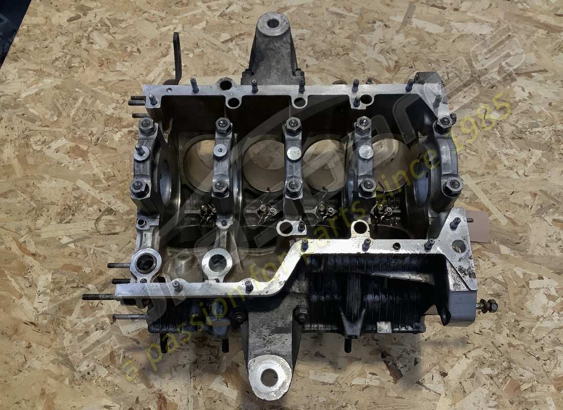 UTILISÉ Ferrari F355 CARTER MOTEUR . NUMÉRO DE PIÈCE 164025 (1)