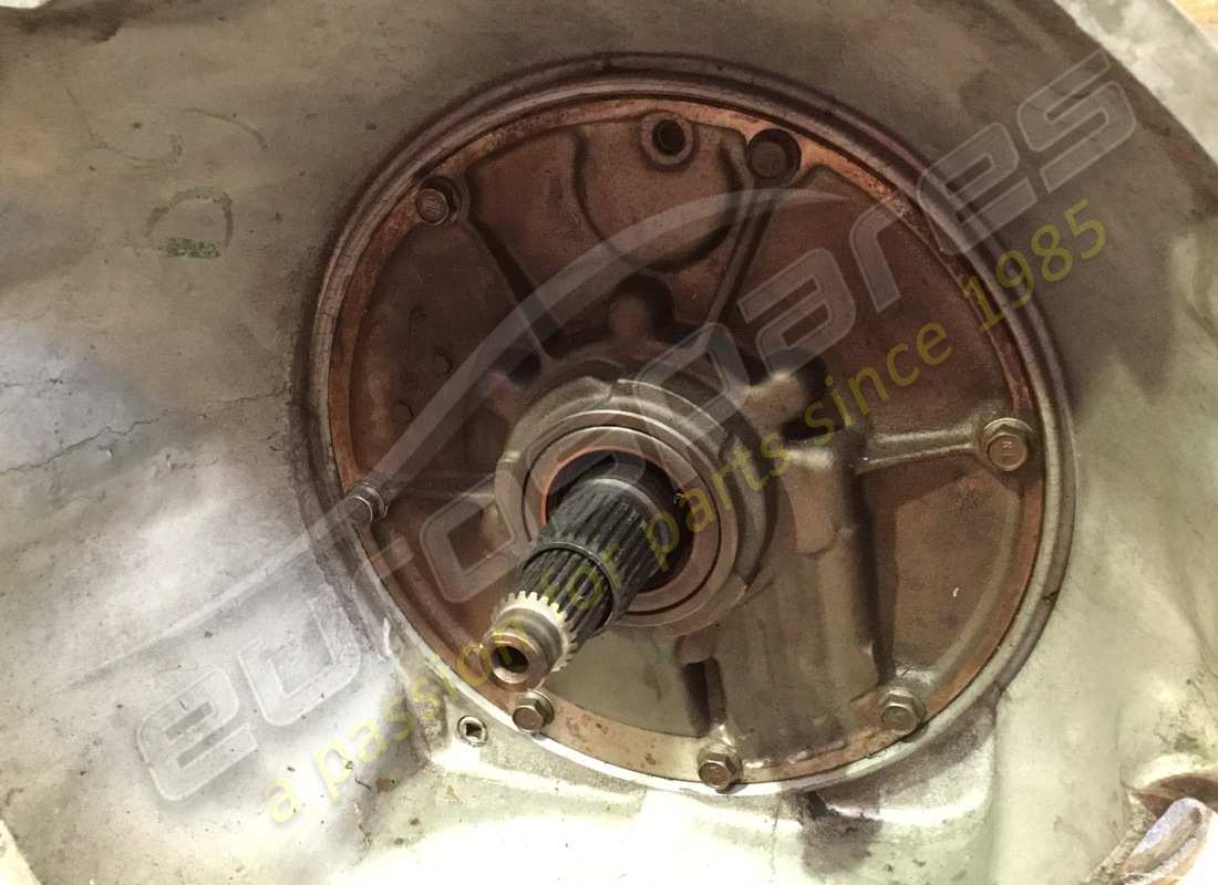 MASERATI BOITE DE VITESSES COMPLÈTE OCCASIONNÉE. NUMÉRO DE PIÈCE TA58317 (5) maserati boite de vitesses complète occasionnée. numéro de pièce ta58317 (5)