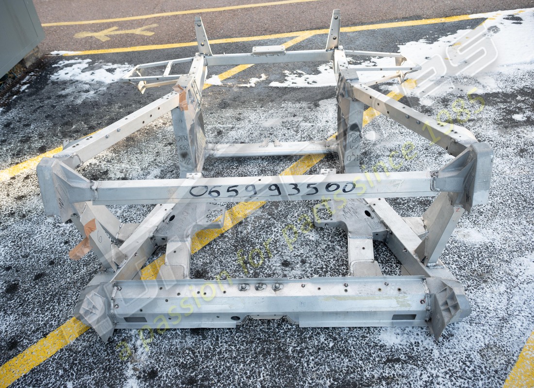 nouveau ferrari cadre arrière complet. numéro de pièce 65993500 (2)