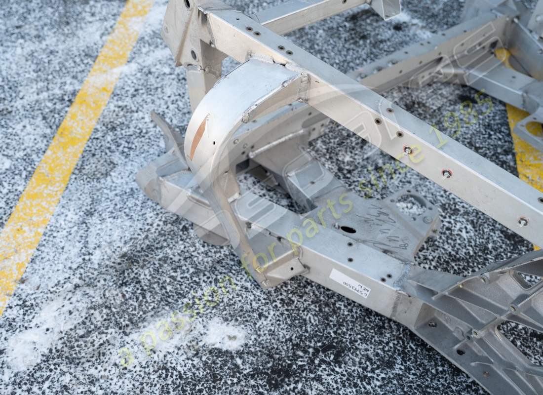 nouveau ferrari cadre arrière complet. numéro de pièce 65993500 (4)