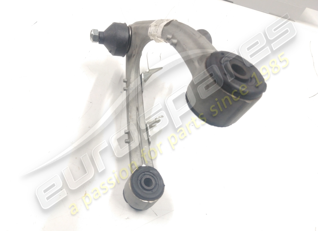 nouveau levier supérieur droit de suspension maserati as. numéro de pièce 201743 (3)