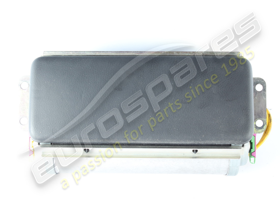 coussin gonflable côté passager d'occasion maserati. numéro de pièce 9813061.. (2)