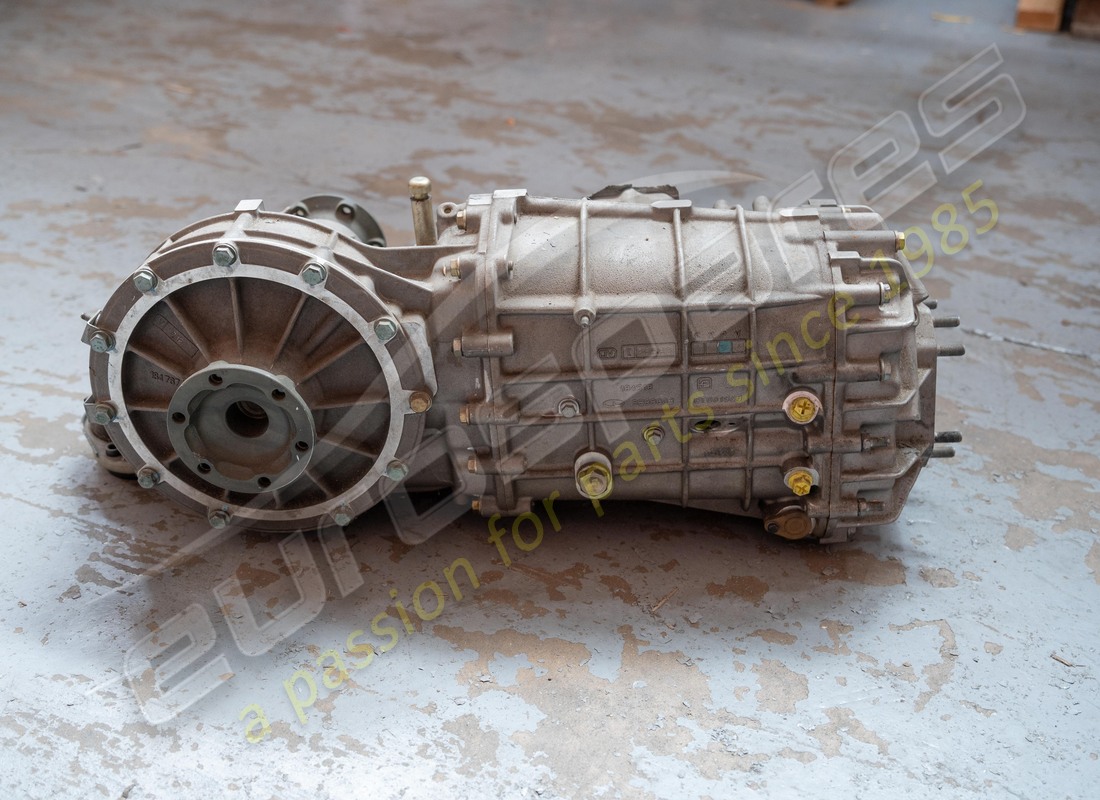 NOUVELLE (AUTRE) Maserati BOÎTE DE VITESSES COMPLÈTE. NUMÉRO DE PIÈCE 184451 (1)