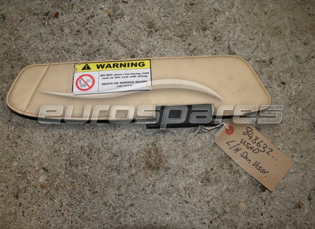 UTILISÉ Ferrari PARE-SOLEIL GAUCHE. NUMÉRO DE PIÈCE 843632.. (1)