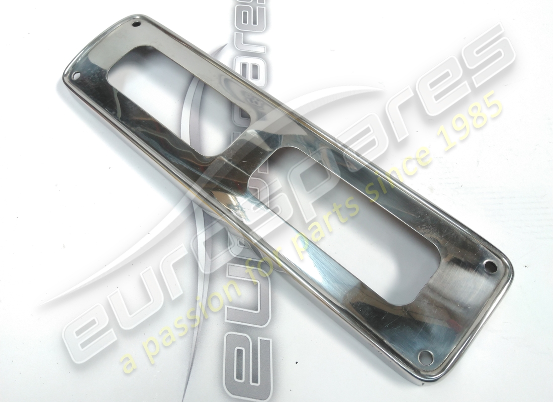nouveau support de plaque d'immatriculation avant ferrari. numéro de pièce 2427401008 (3)