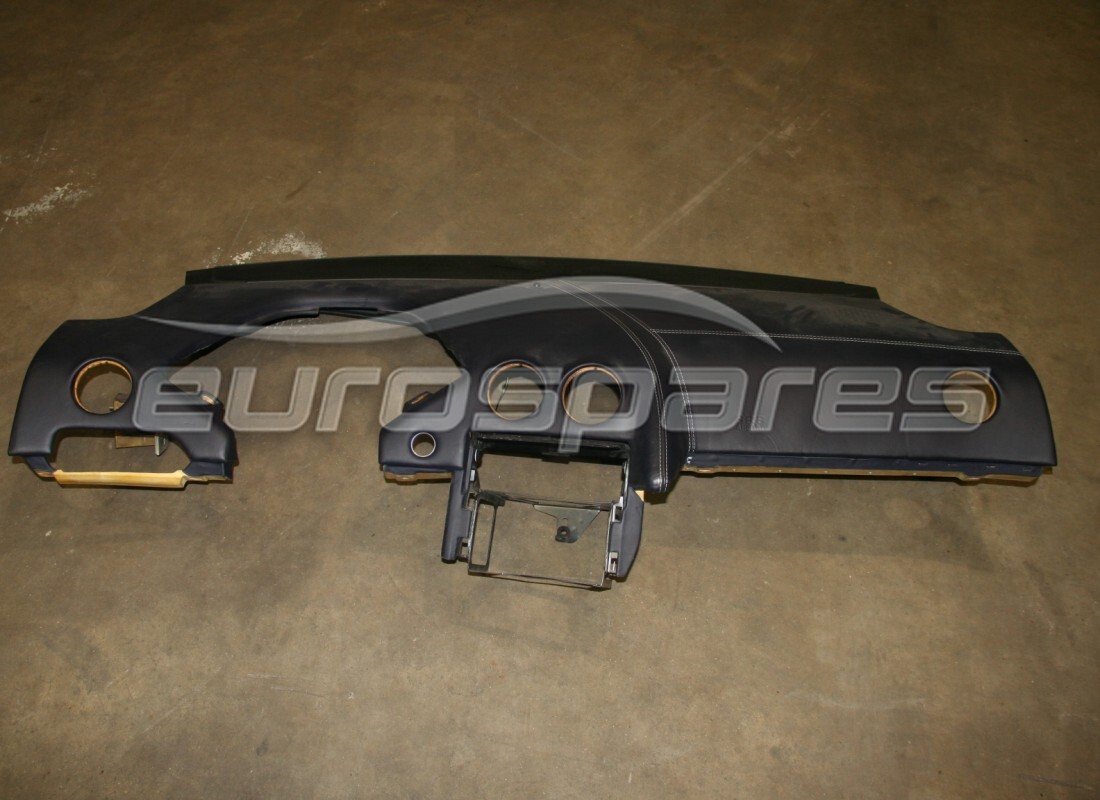 utilisé lamborghini panneau enduit. numéro de pièce 0069013999 (1)