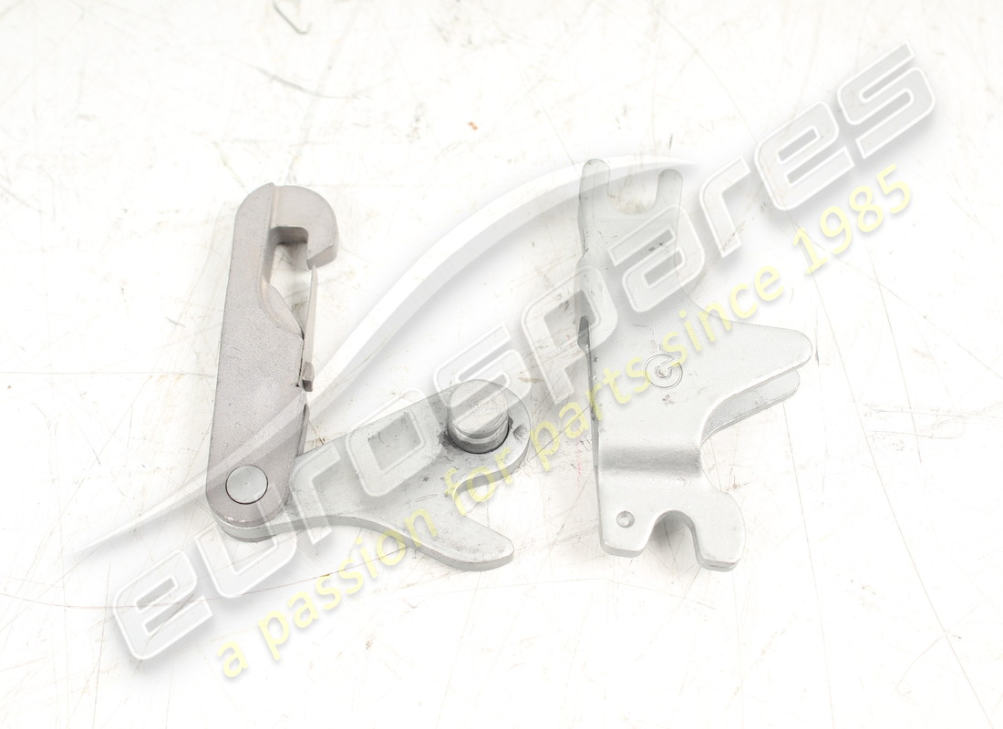 nouveau levier de frein à main maserati. numéro de pièce 980145862 (1)