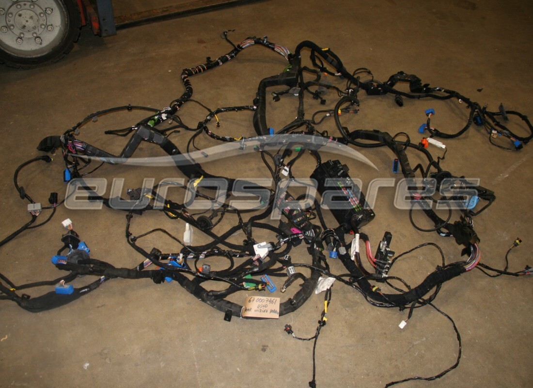 FAISCEAU DE CÂBLAGE ARRIÈRE Maserati UTILISÉ. NUMÉRO DE PIÈCE 670007461 (1)