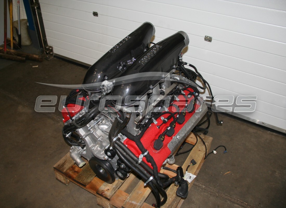 UTILISÉ Ferrari 430 MOTEUR SCUDERIA. NUMÉRO DE PIÈCE 242596 (1)