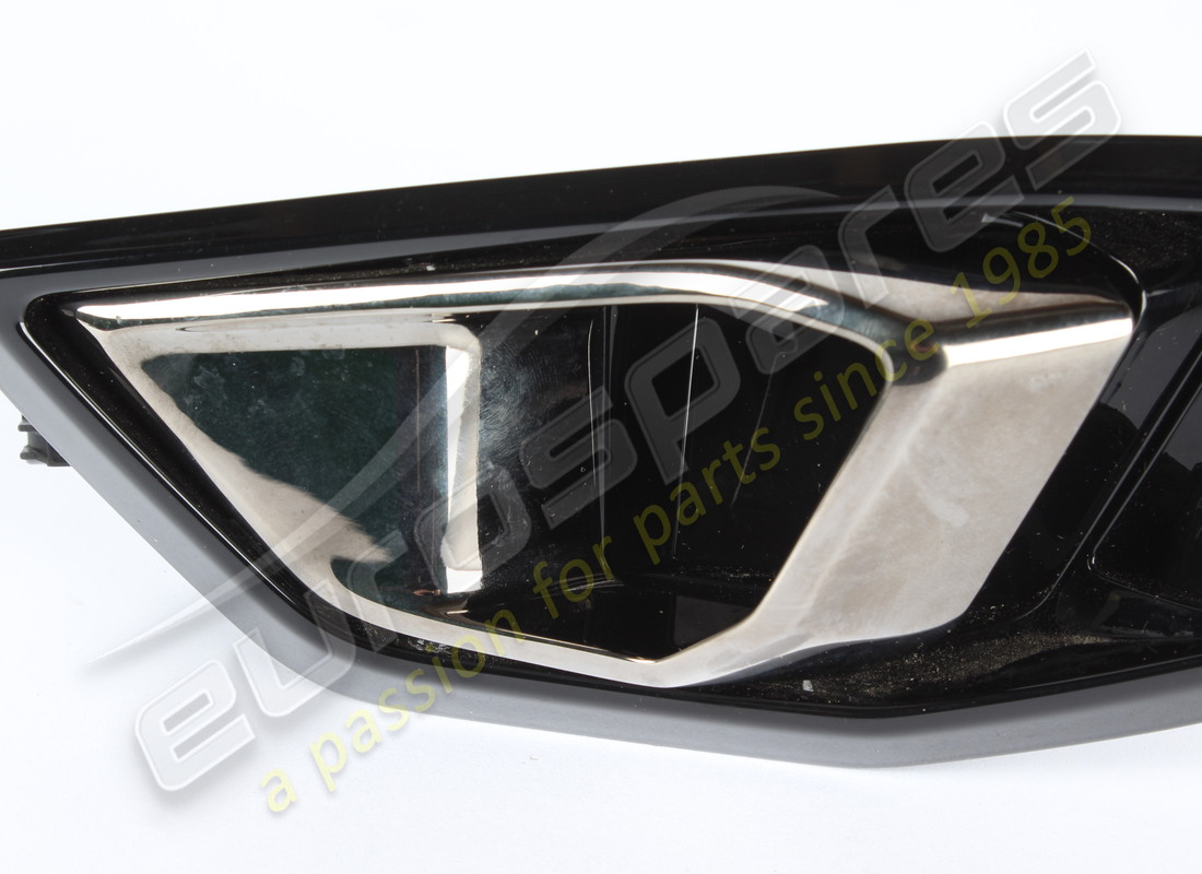 lamborghini poignée de porte intérieure utilisée. numéro de pièce 4t0837293n (2)