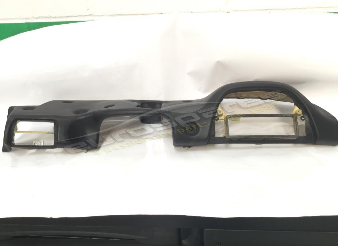 UTILISÉ Ferrari TIRET INFÉRIEUR DROIT EN NOIR. NUMÉRO DE PIÈCE 65535600 (1)