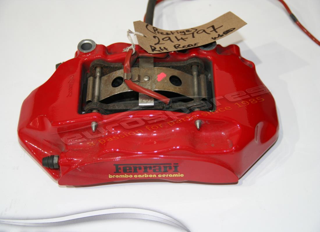 UTILISÉ Ferrari ÉTRIER ARRIÈRE DROIT COMPLET. NUMÉRO DE PIÈCE 294797 (1)