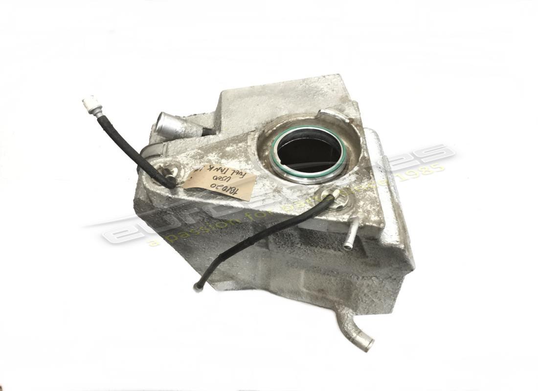 RÉSERVOIR DE CARBURANT GAUCHE Ferrari UTILISÉ. NUMÉRO DE PIÈCE 181020 (1)