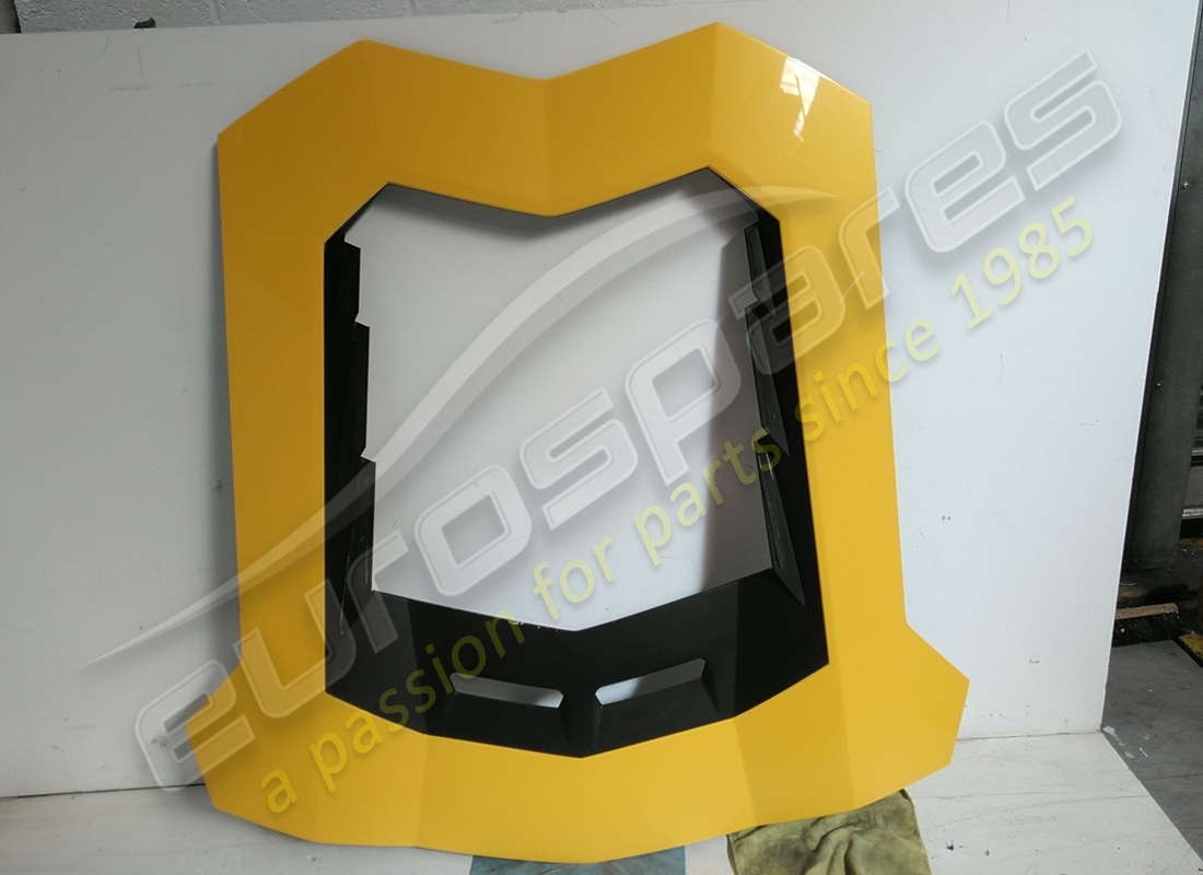 COUVERCLE DE COFFRE Lamborghini ENDOMMAGÉ. NUMÉRO DE PIÈCE 476827025 (1)