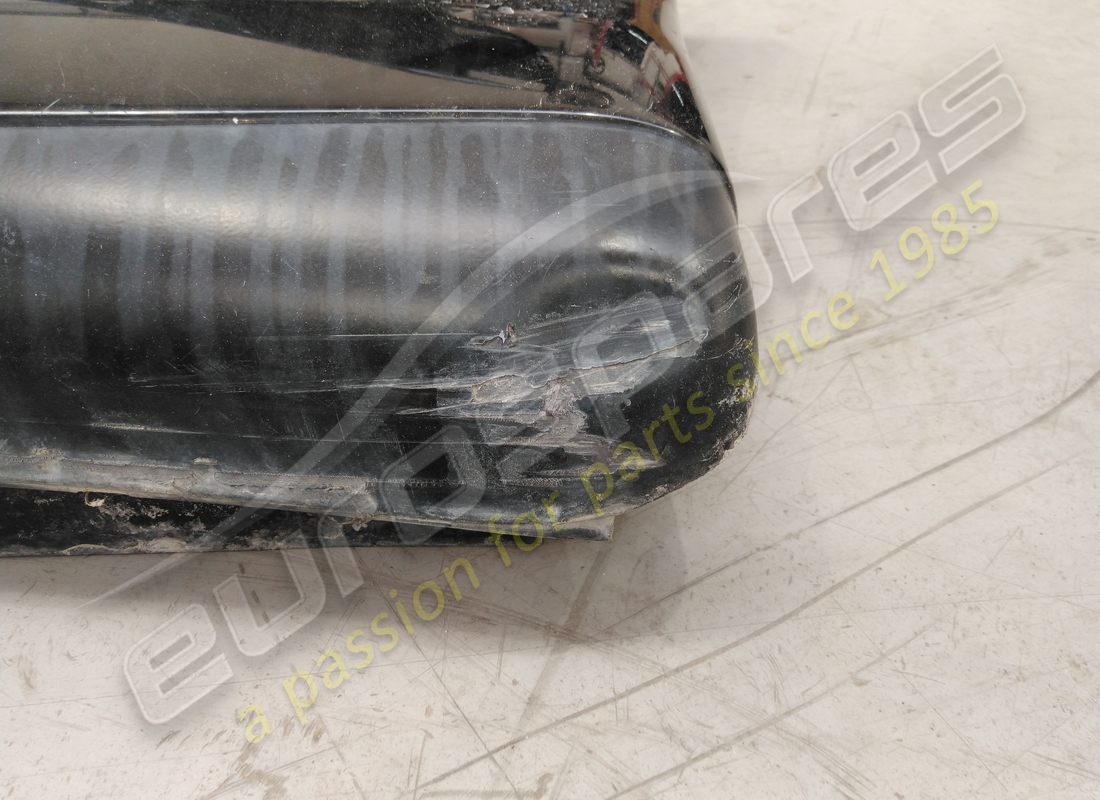 panneau de couvercle de seuil droit ferrari utilisé. numéro de pièce 63145400 (2)