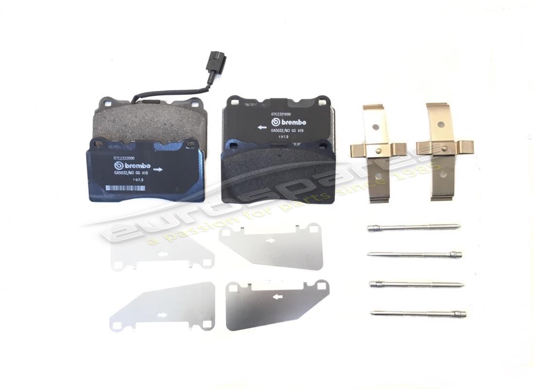 NOUVEAU KIT DE PLAQUETTES DE FREIN Maserati FC 04. NUMÉRO DE PIÈCE 673010326 (1)