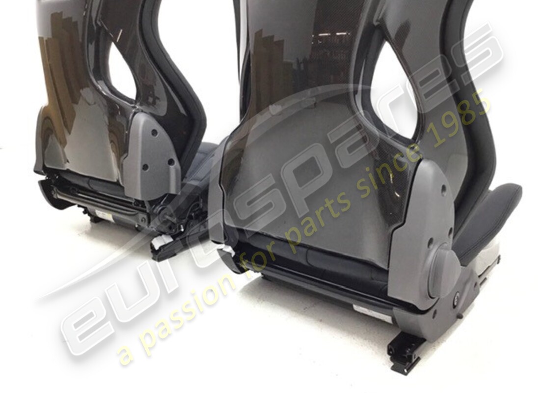 nouveau ferrari 488 lhd racing des places en noir. numéro de pièce 876389000 (7)