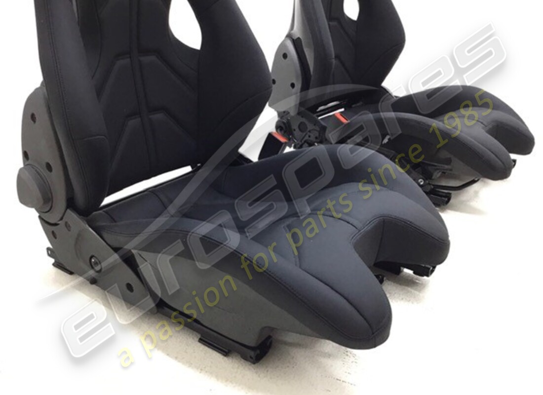 nouveau ferrari 488 lhd racing des places en noir. numéro de pièce 876389000 (4)