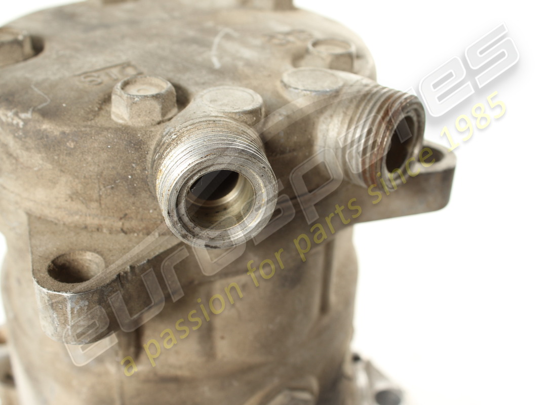 compresseur de climatisation ferrari utilisé. numéro de pièce 123205 (3)