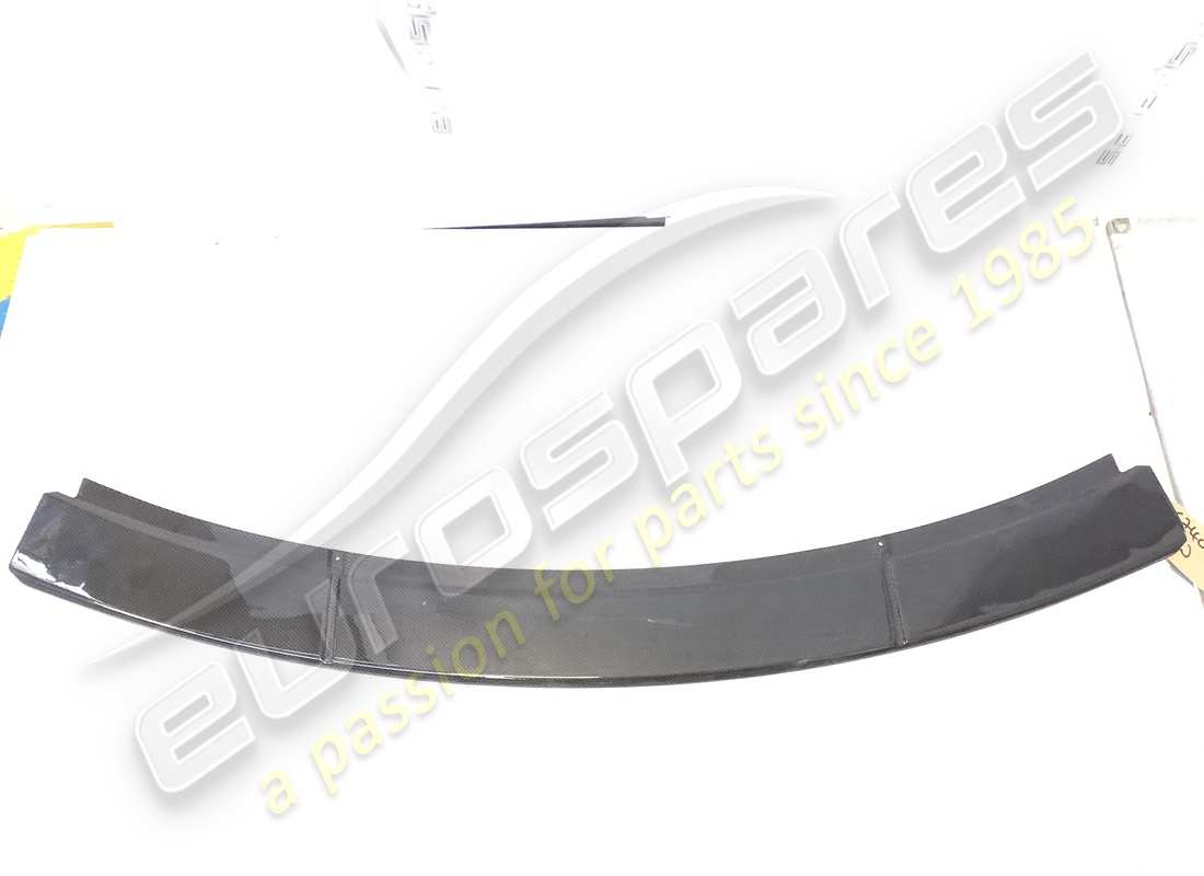 nouveau spoiler de pare-choc arrière ferrari. numéro de pièce 81867400 (1)