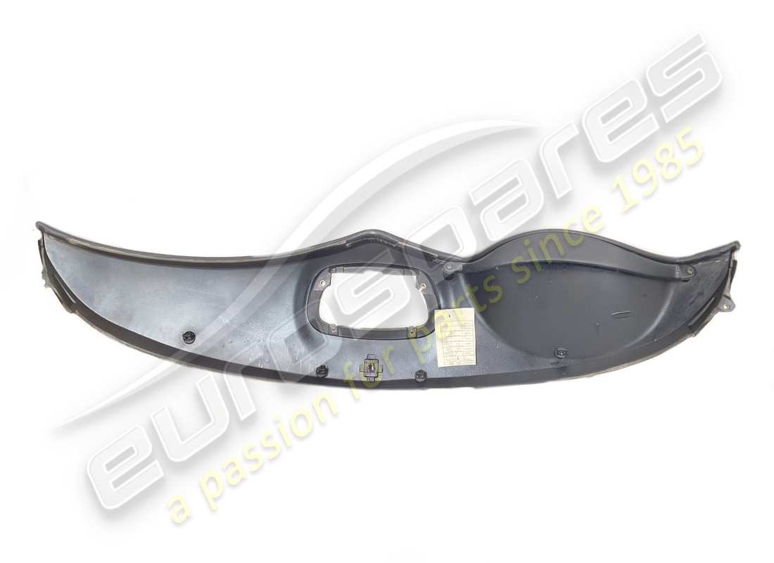 utilisé maserati face supérieure. numéro de pièce 9810004.. (4)