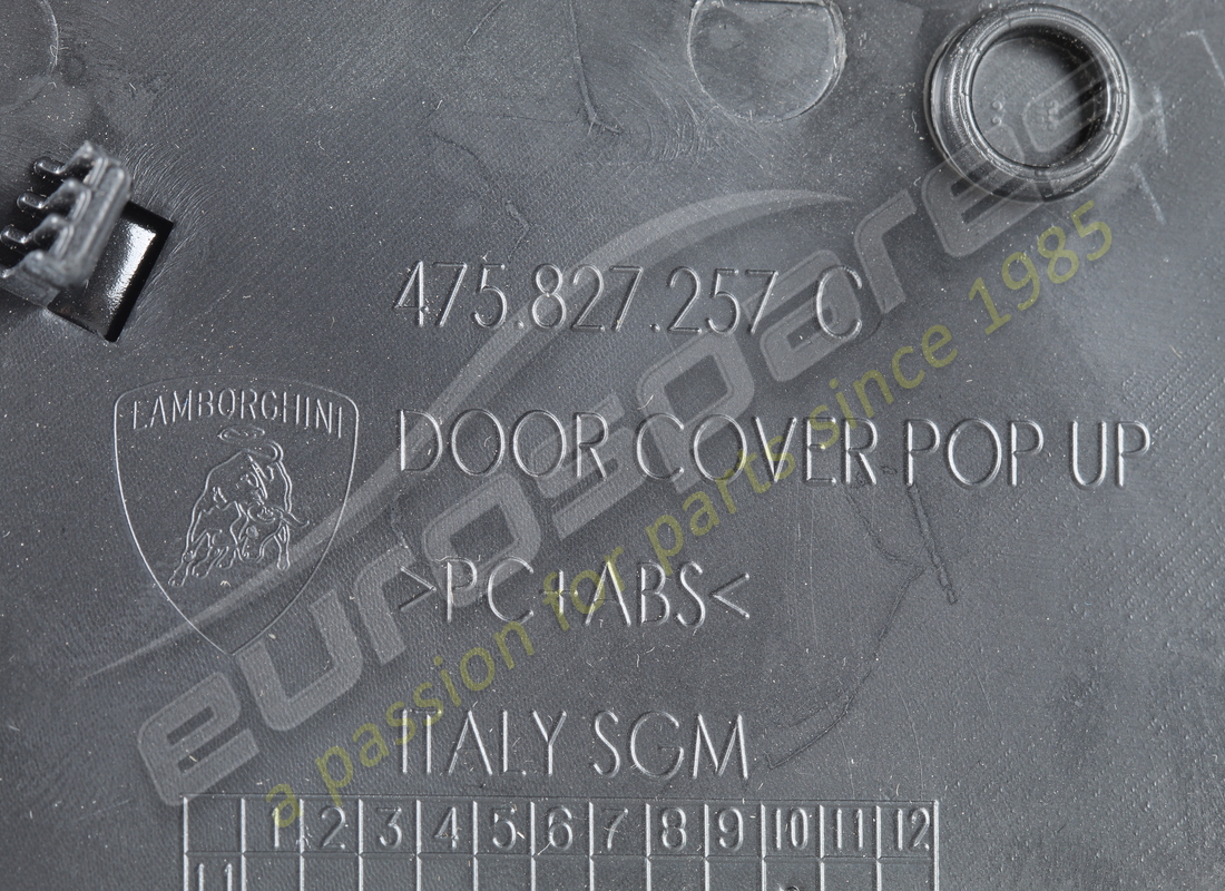 NOUVEAU COUVERCLE POP-UP LH LAMBORGHINI. RÉFÉRENCE 475827257C (3) nouveau couvercle pop-up lh lamborghini. référence 475827257c (3)