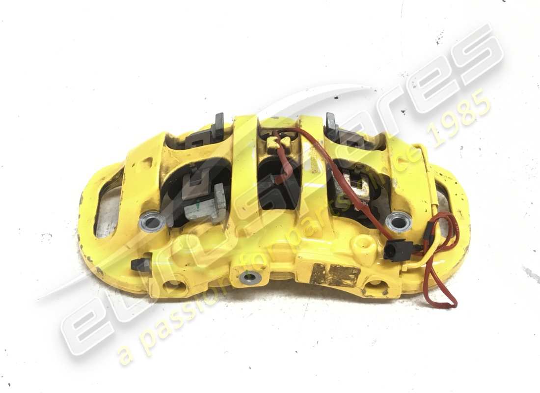 utilisé ferrari étrier avant droit avec plaquettes. numéro de pièce 328377 (2)