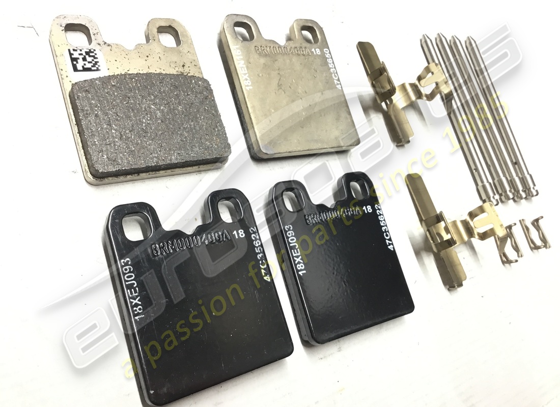 nouveau ferrari ensemble de coussins epb. numéro de pièce 70004343 (3)