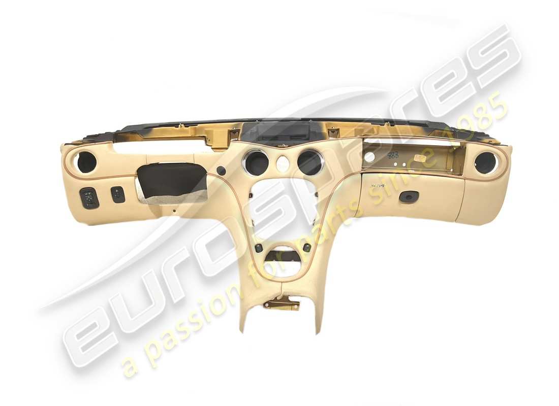 nouveau tableau de bord maserati avorio. numéro de pièce 981000102 (1)