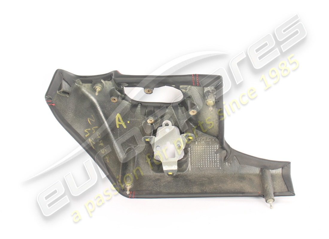 utilisé ferrari panneau inférieur droit. numéro de pièce 828155.. (3)