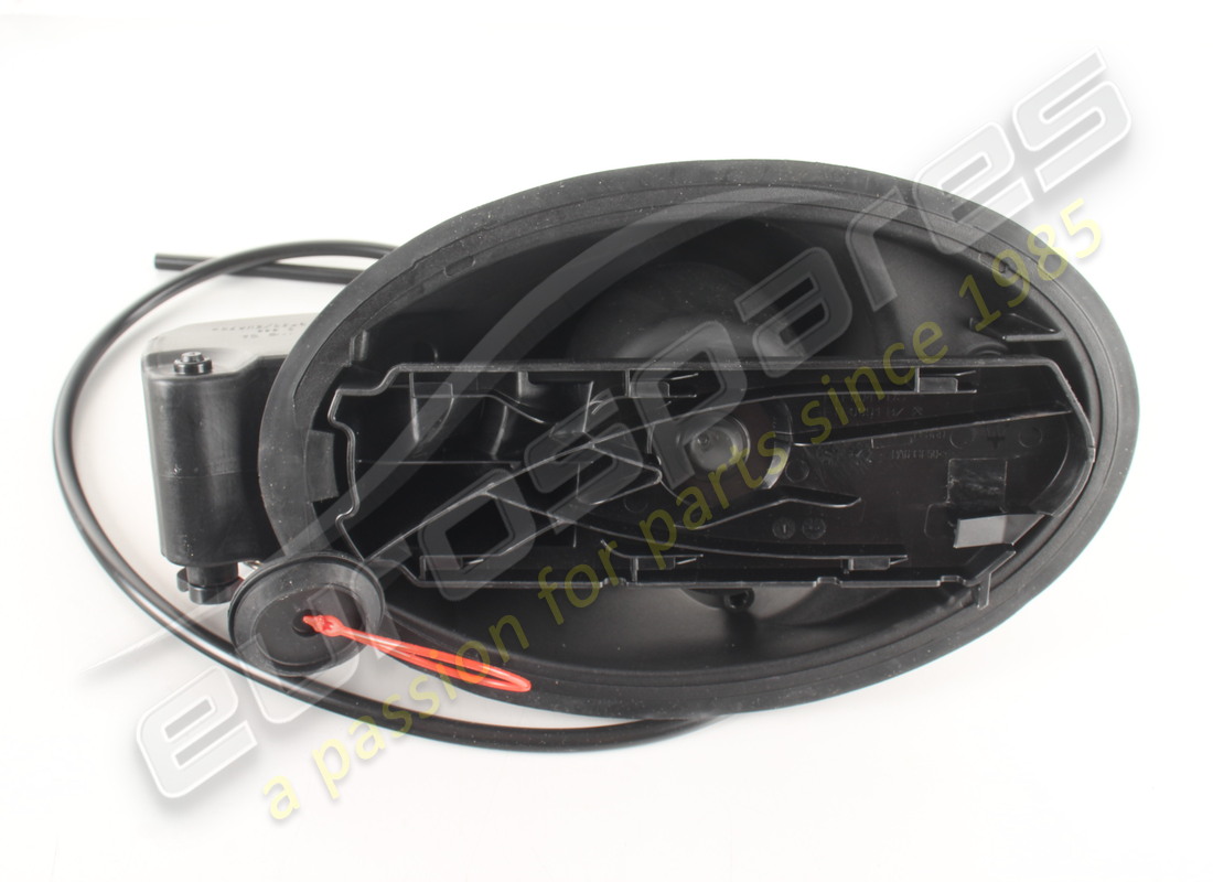 nouveau collet de remplissage de carburant maserati. numéro de pièce 670034274 (2)