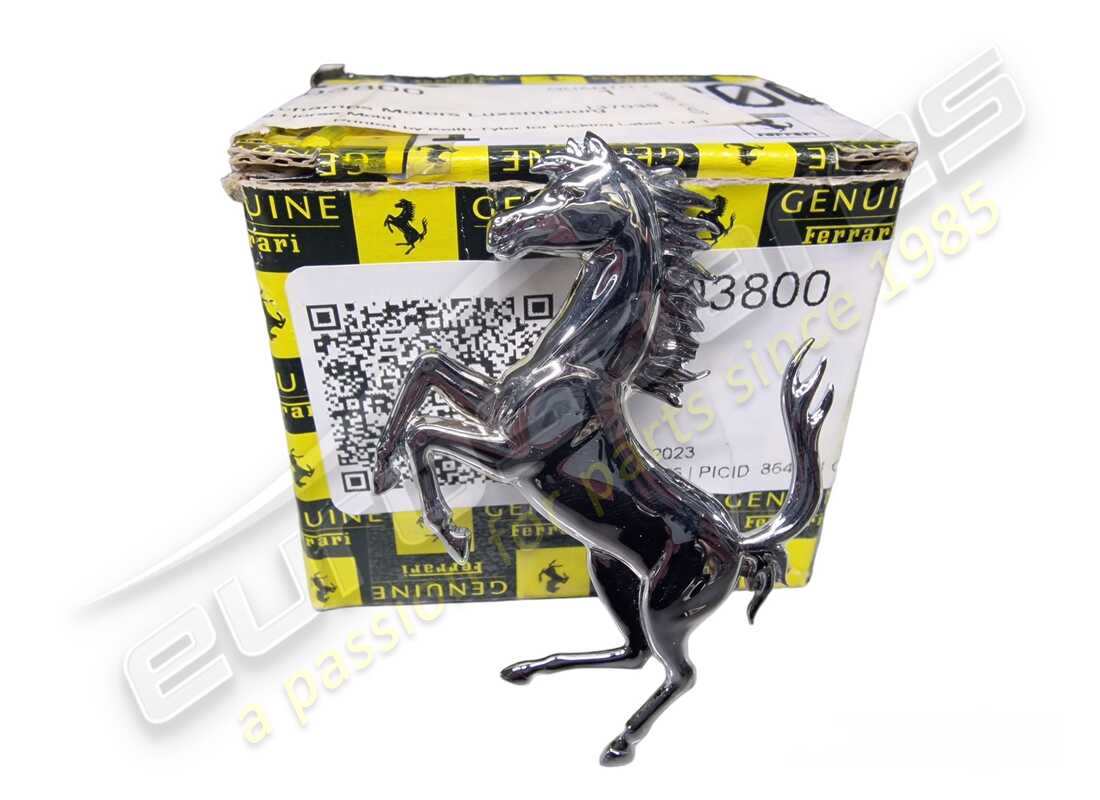nouveau ferrari motif cheval carré moyen chromé. numéro de pièce 63603800 (1)
