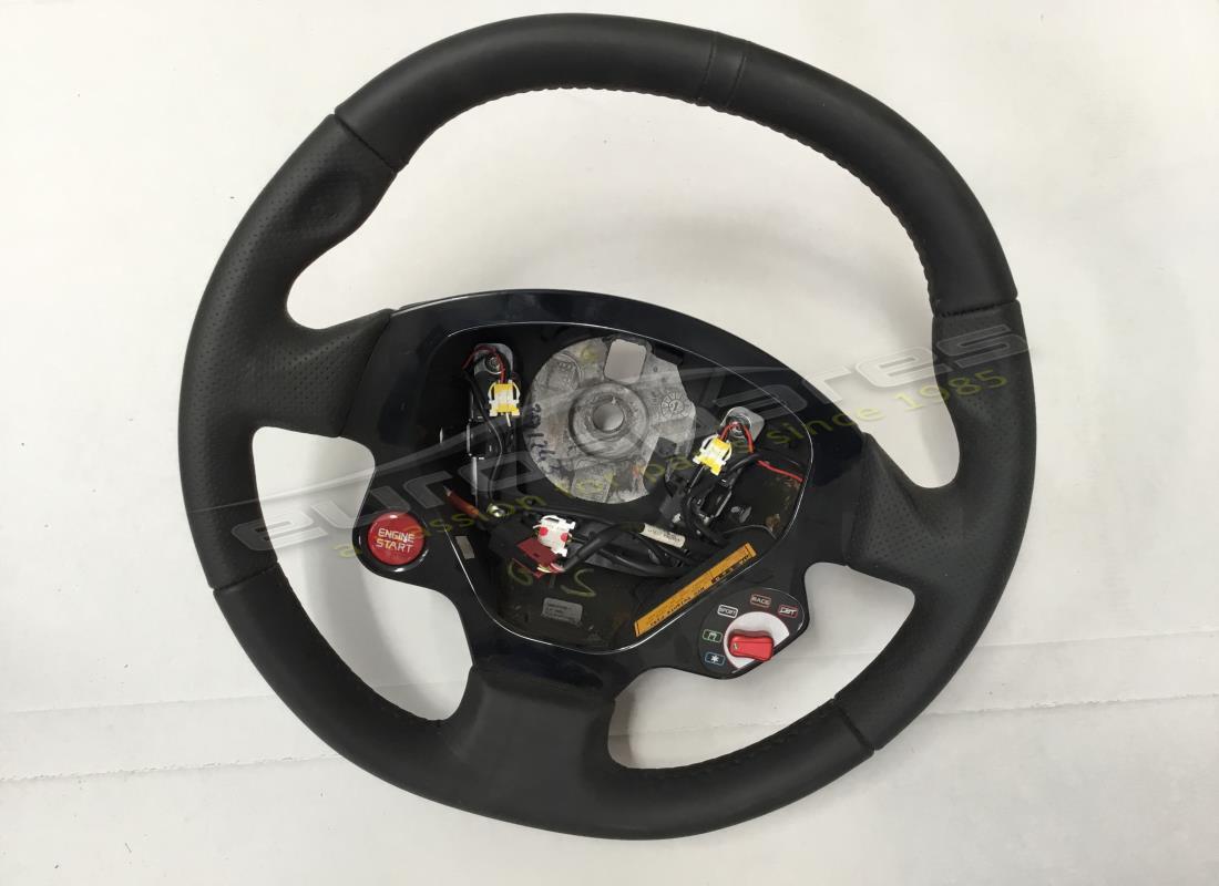 SUPPORT DE VOLANT Ferrari UTILISÉ - P.NERO . NUMÉRO DE PIÈCE 69840800 (1)