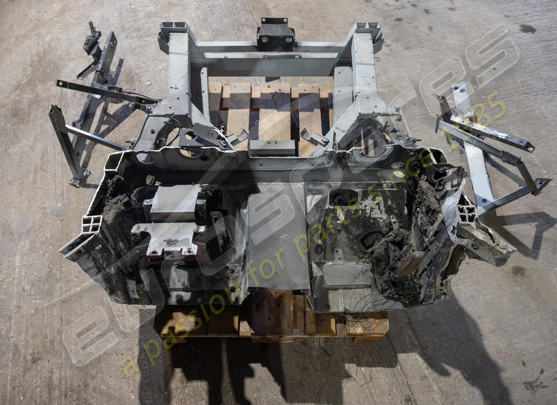 châssis avant d'occasion lamborghini. référence 400805011f (5)