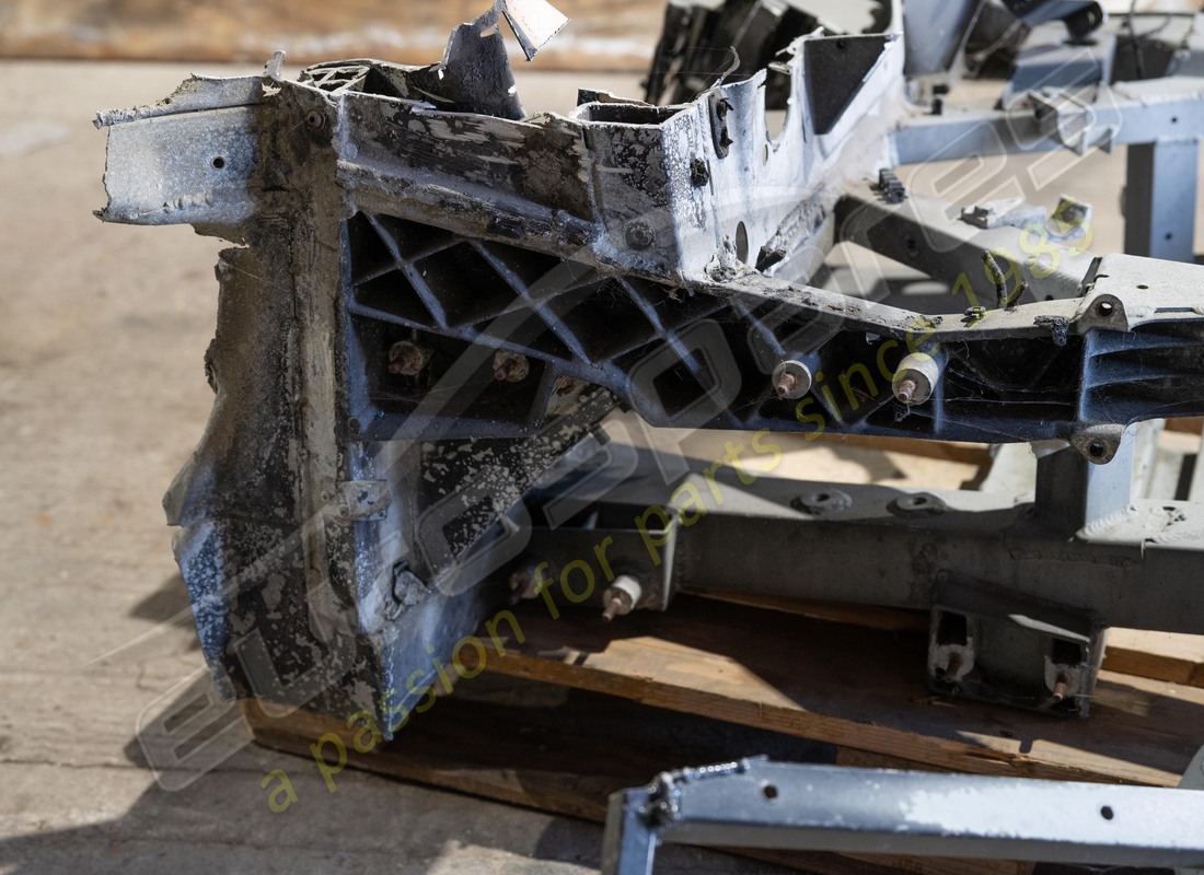 châssis avant d'occasion lamborghini. référence 400805011f (4)