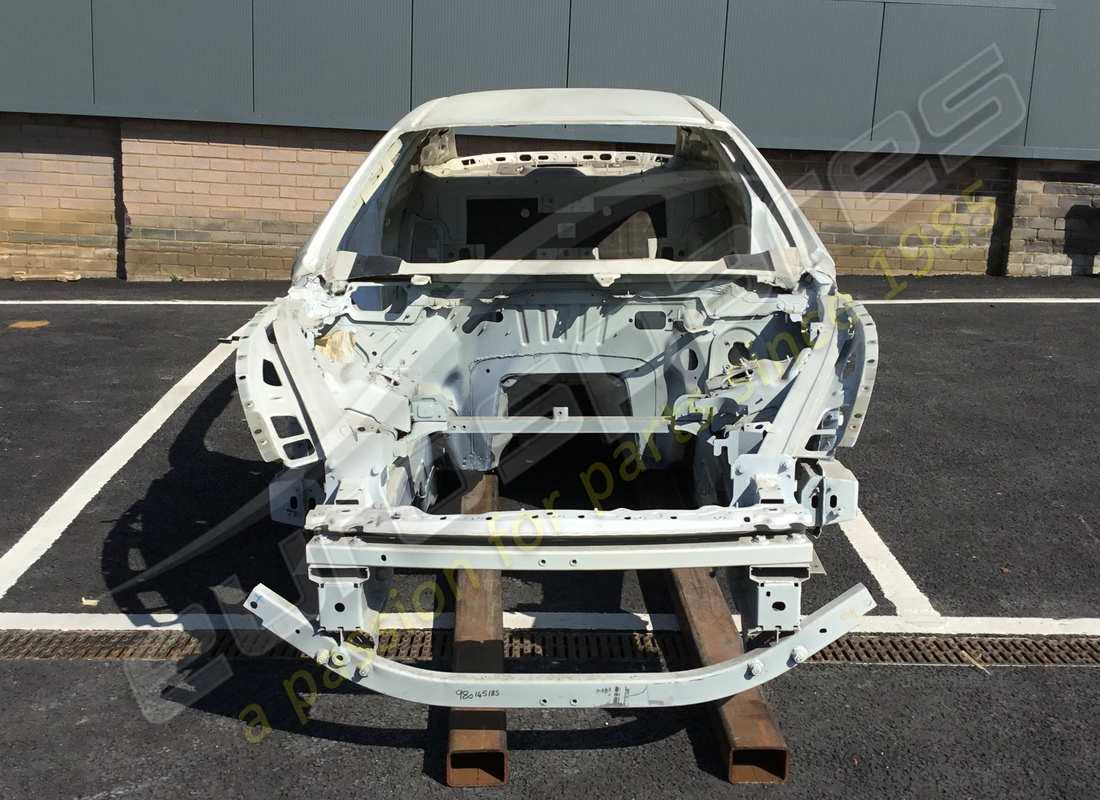 nouveau (autre) maserati châssis complet lhd. numéro de pièce 980145185 (2)