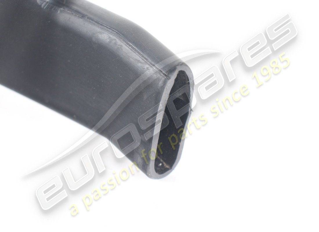 TUYAU DE VIDANGE D'EAU D'OCCASION LAMBORGHINI. NUMÉRO DE PIÈCE 4T7825597 (4) tuyau de vidange d'eau d'occasion lamborghini. numéro de pièce 4t7825597 (4)