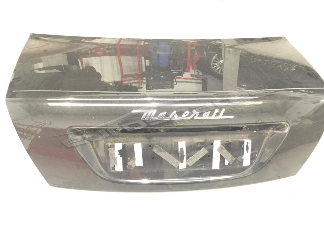 UTILISÉ Maserati COUVERCLE DE COFFRE - ARRIÈRE . NUMÉRO DE PIÈCE 67213800 (1)