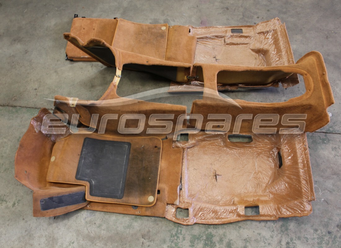 UTILISÉ Ferrari ENSEMBLE COMPLET DE TAPIS POUR HABITACLE PASSAGER. NUMÉRO DE PIÈCE 697802.. (1)