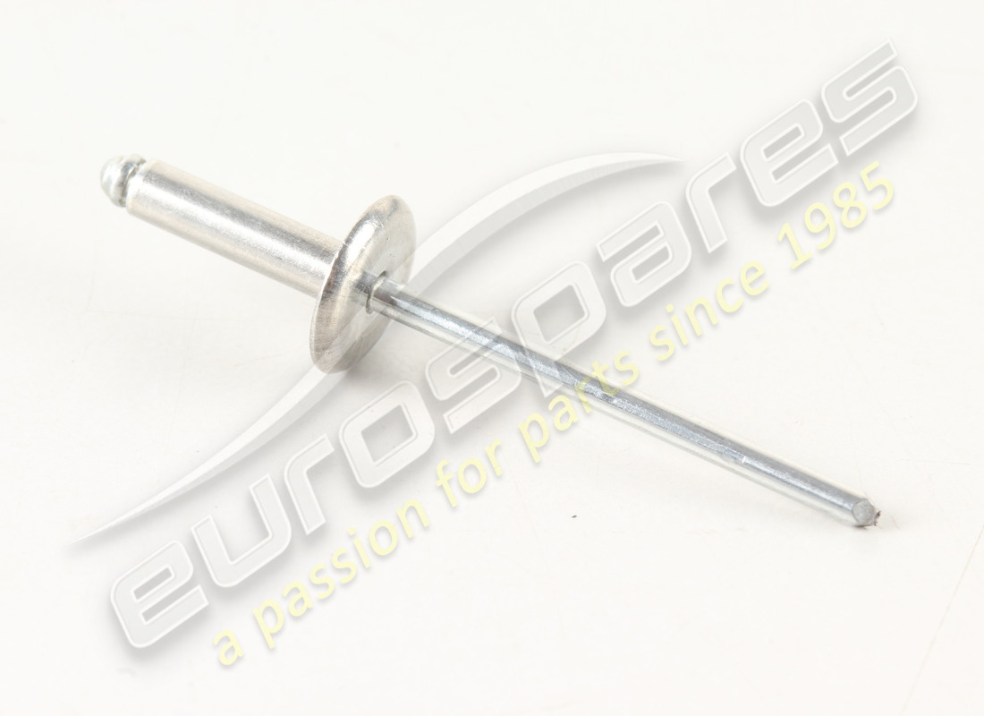 nouveau rivet aveugle lamborghini. numéro de pièce n90248401 (1)