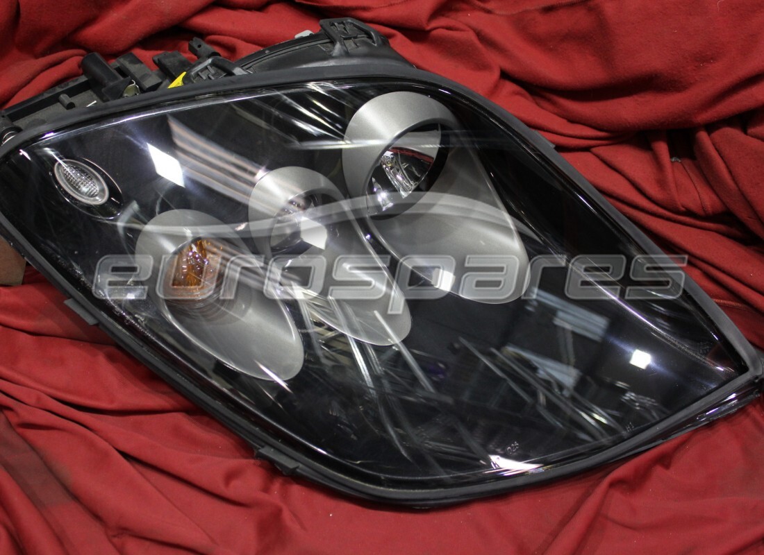 nouveau ferrari phare droit nero daytona lhd numéro de pièce 69181485 (1)