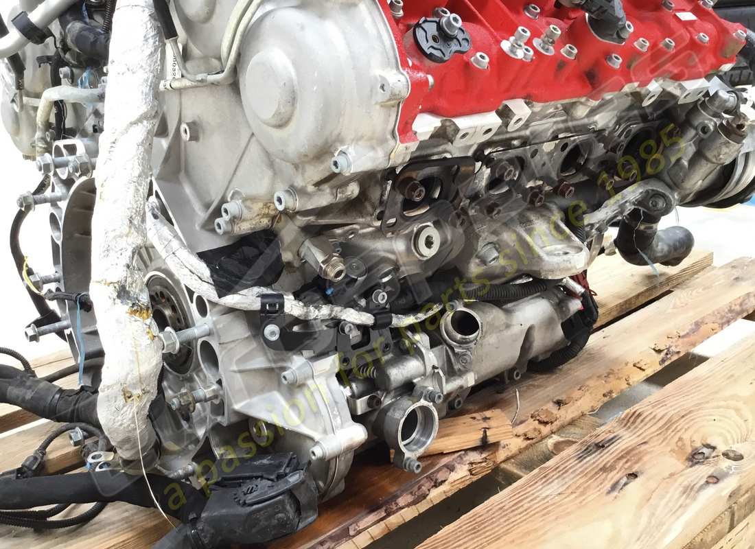 moteur ferrari 488 utilisé. numéro de pièce 985000235 (4)